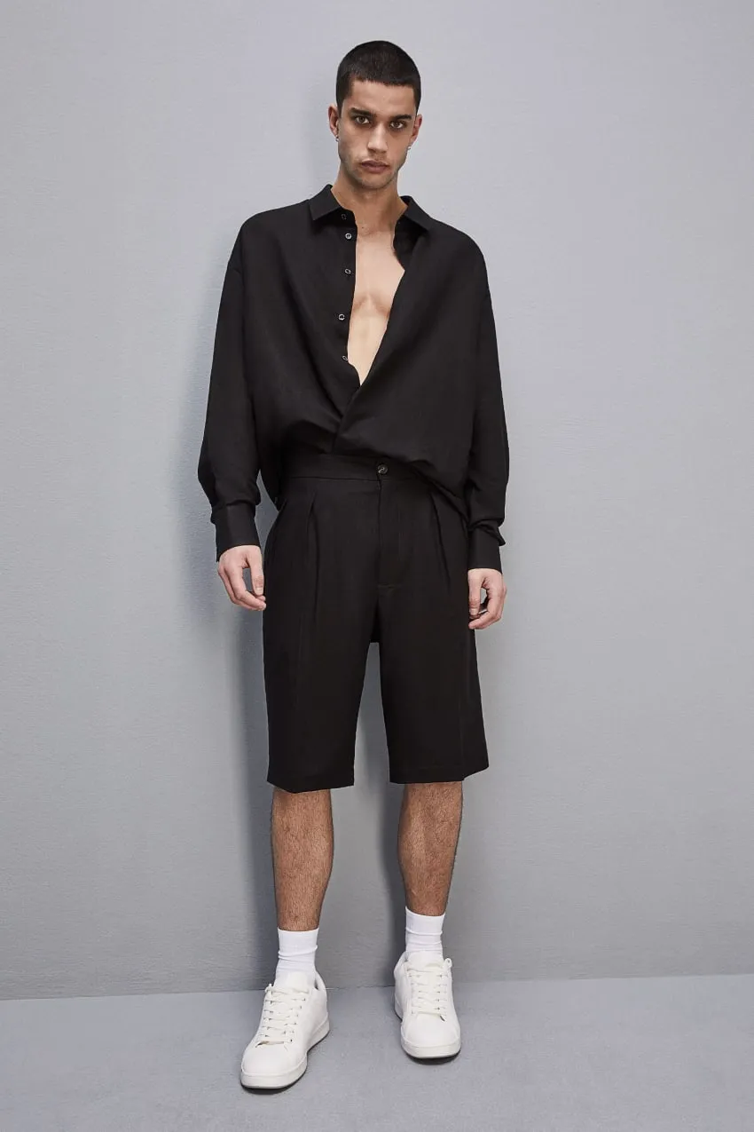 Knielange Shorts aus Leinen-Viskose-Mix