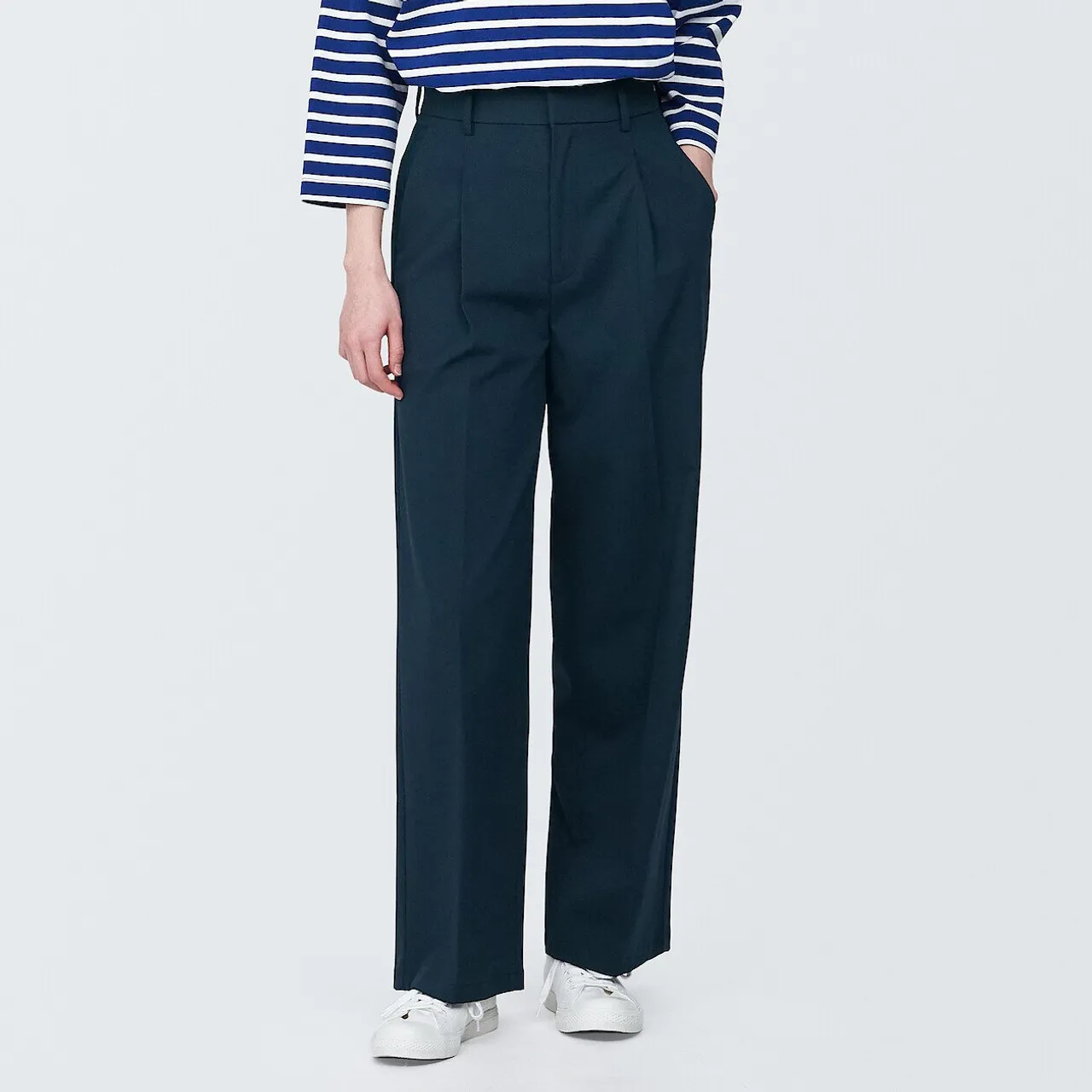 Women's Pleat Straight Leg Trousers